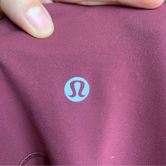 Lululemon In Movement 7/8 Tight *Everlux 25" - Picture 4 of 5